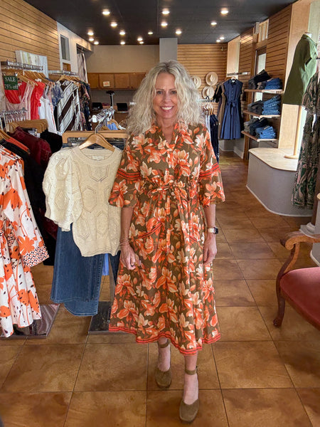 Isla Payal Cape Midi Dress [magnolia]