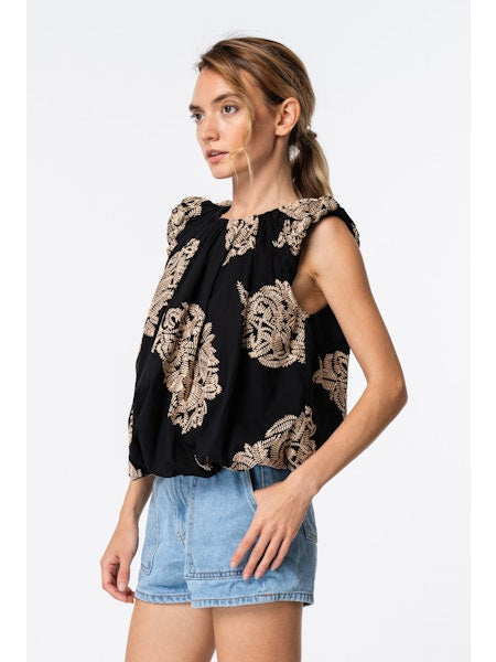Ciebon Embroidered Short