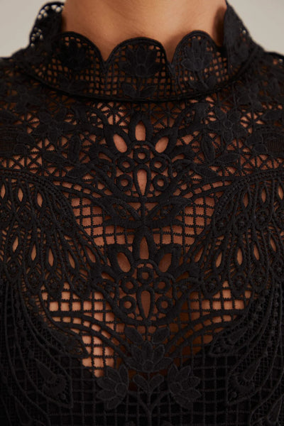 Farm Rio Guipire Long Sleeve Maxi Dress [black]